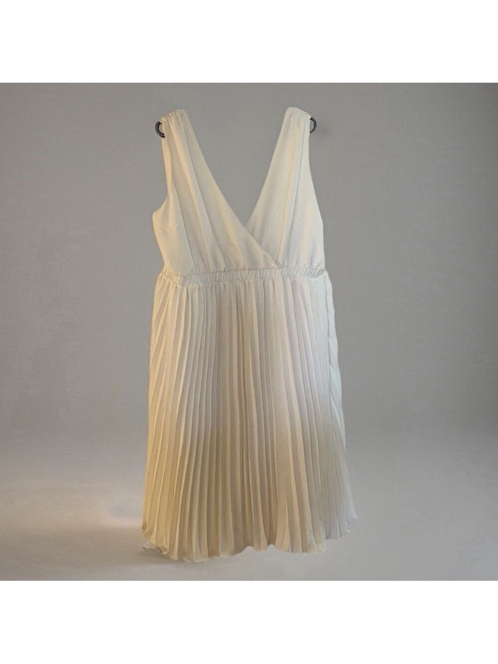 Torrid Marilyn Monroe Midi Tie Back Dress - Size 3